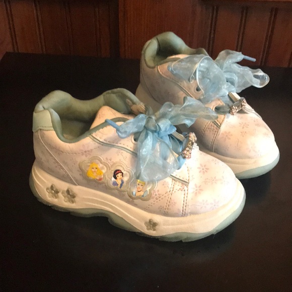 Disney Princess flashing lights shoes, girls Sz 10